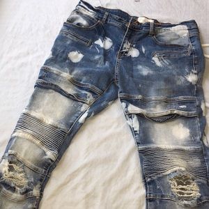Ripped Designer jeans